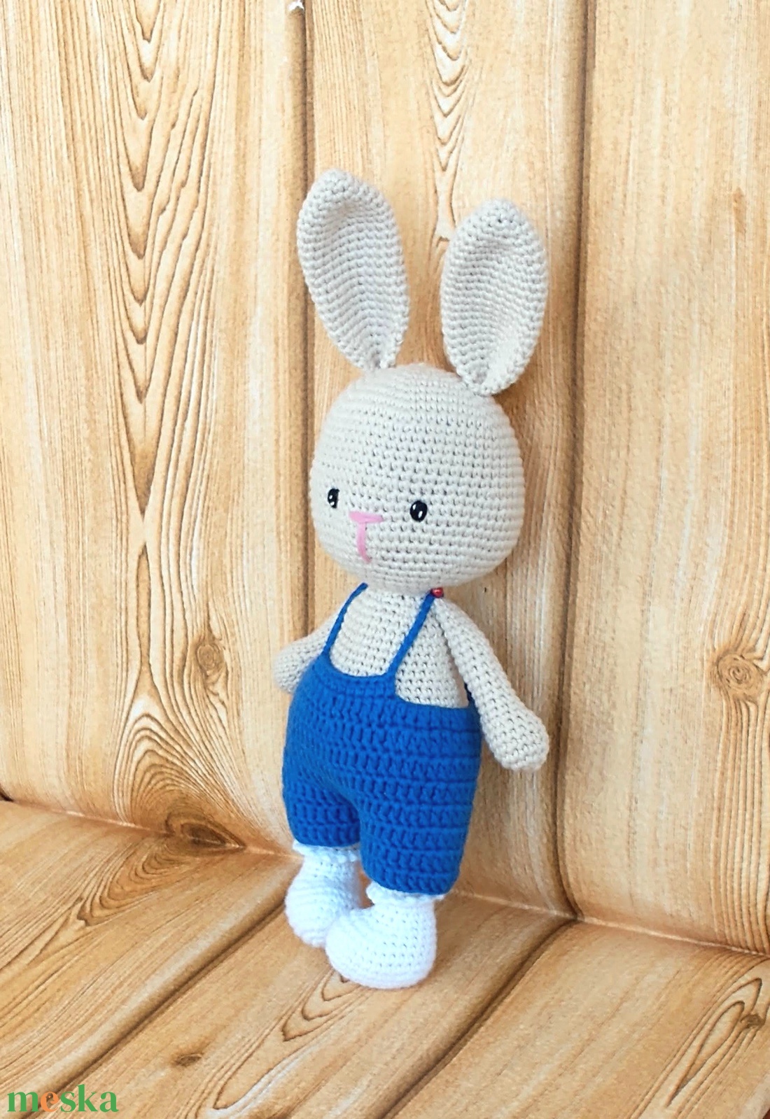 Horgolt nyúl - 2. levehető nadrágban  -horgolt figura - játék & sport - plüssállat & játékfigura - nyuszi - Meska.hu