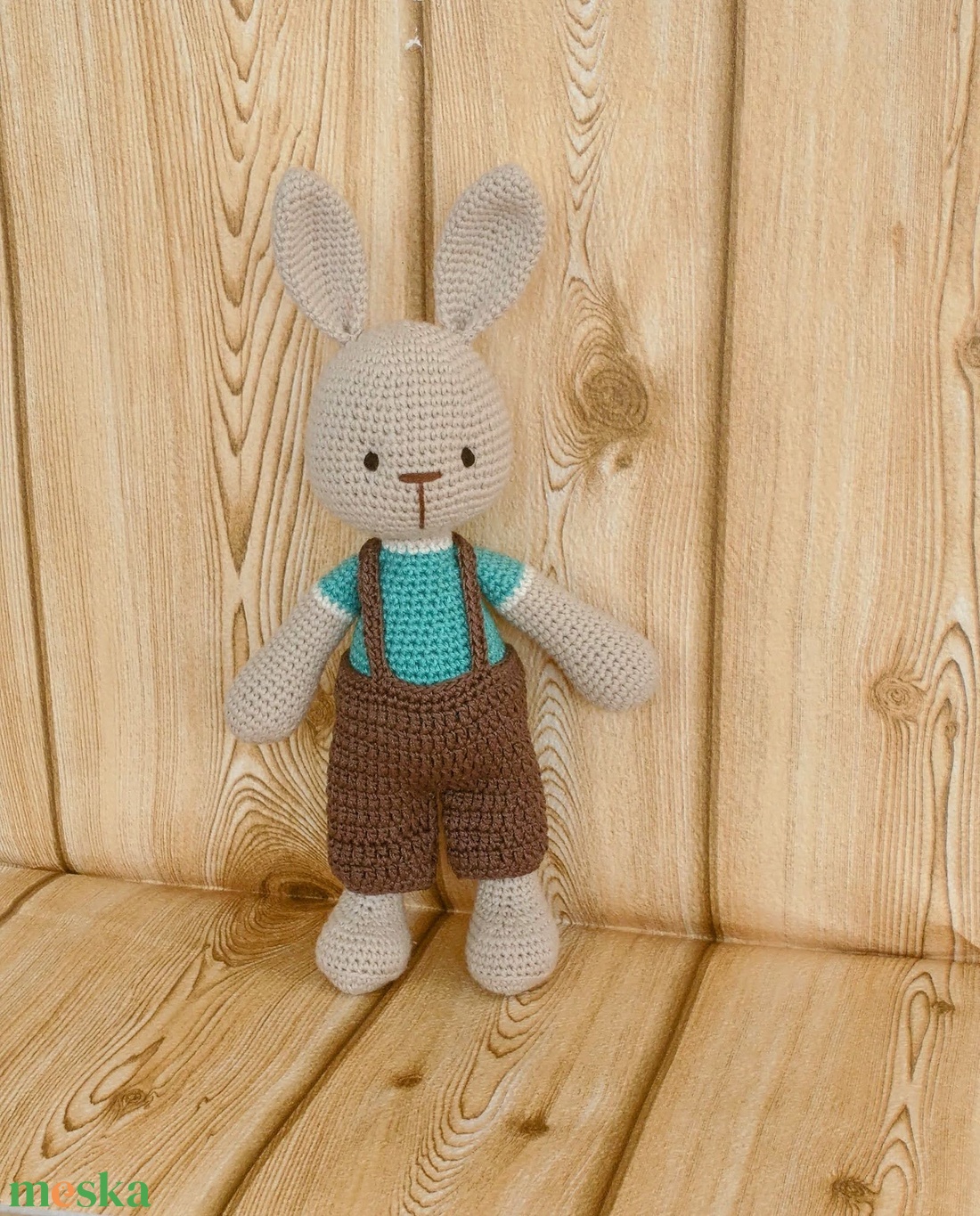 Nyuszi fiú - horgolt - barna nadrágban - horgolt nyuszi figura - játék & sport - baba & babaház - öltöztethető baba - Meska.hu