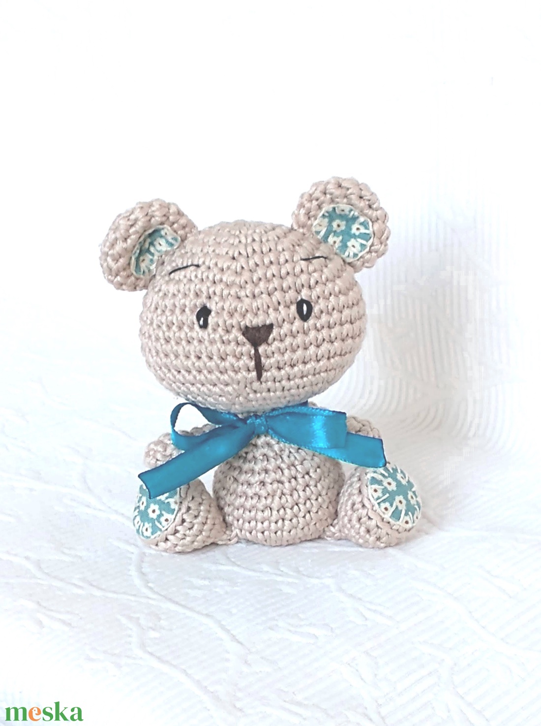 Maci horgolt marok állat - türkiz - szalag - amigurumi -horgolt figura - játék & sport - plüssállat & játékfigura - maci - Meska.hu