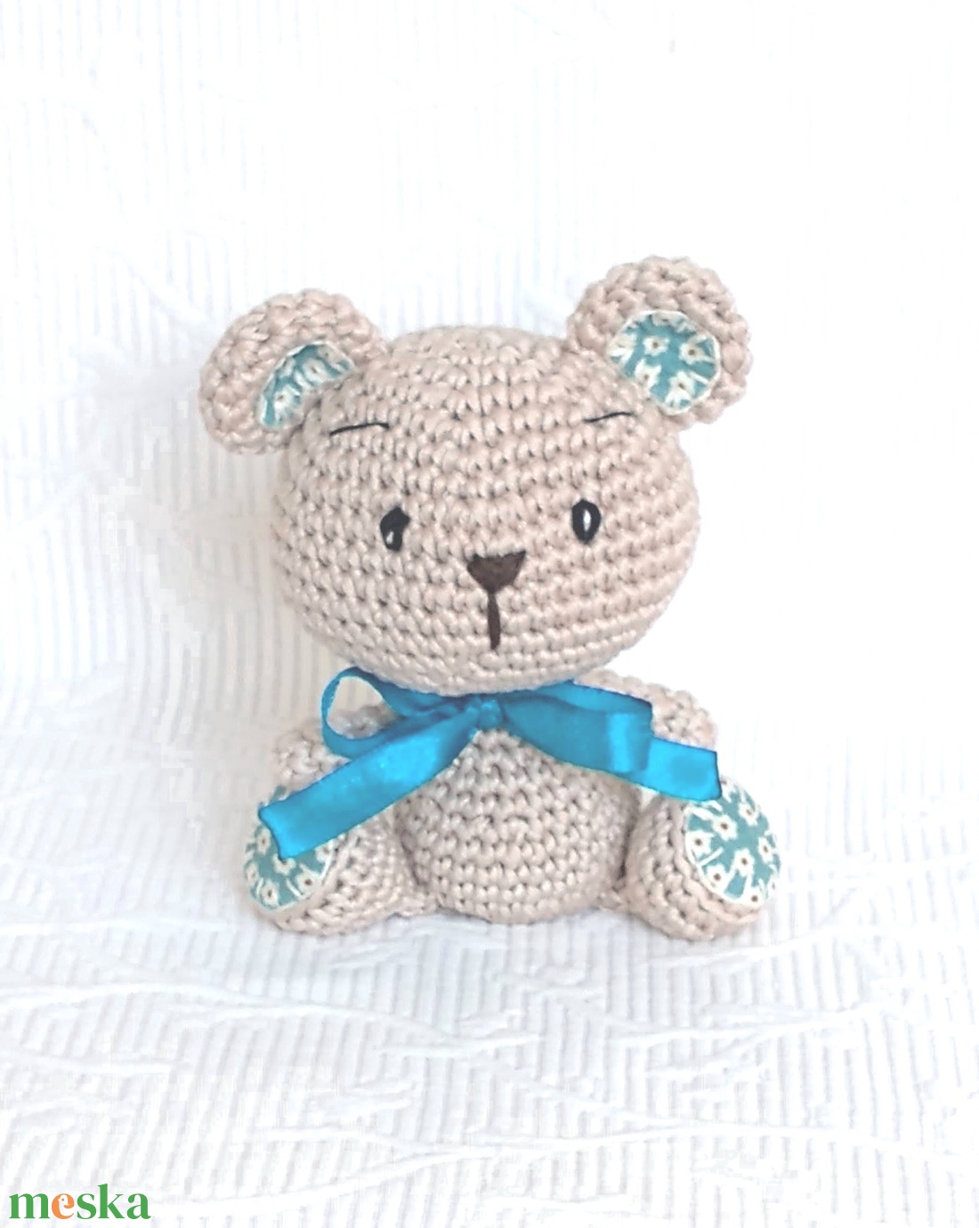 Maci horgolt marok állat - türkiz - szalag - amigurumi -horgolt figura - játék & sport - plüssállat & játékfigura - maci - Meska.hu