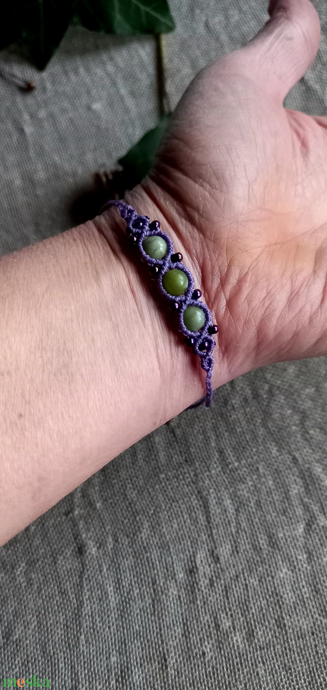 Szerpentin, makramé karkötő  - ékszer - karkötő - gyöngyös karkötő - Meska.hu