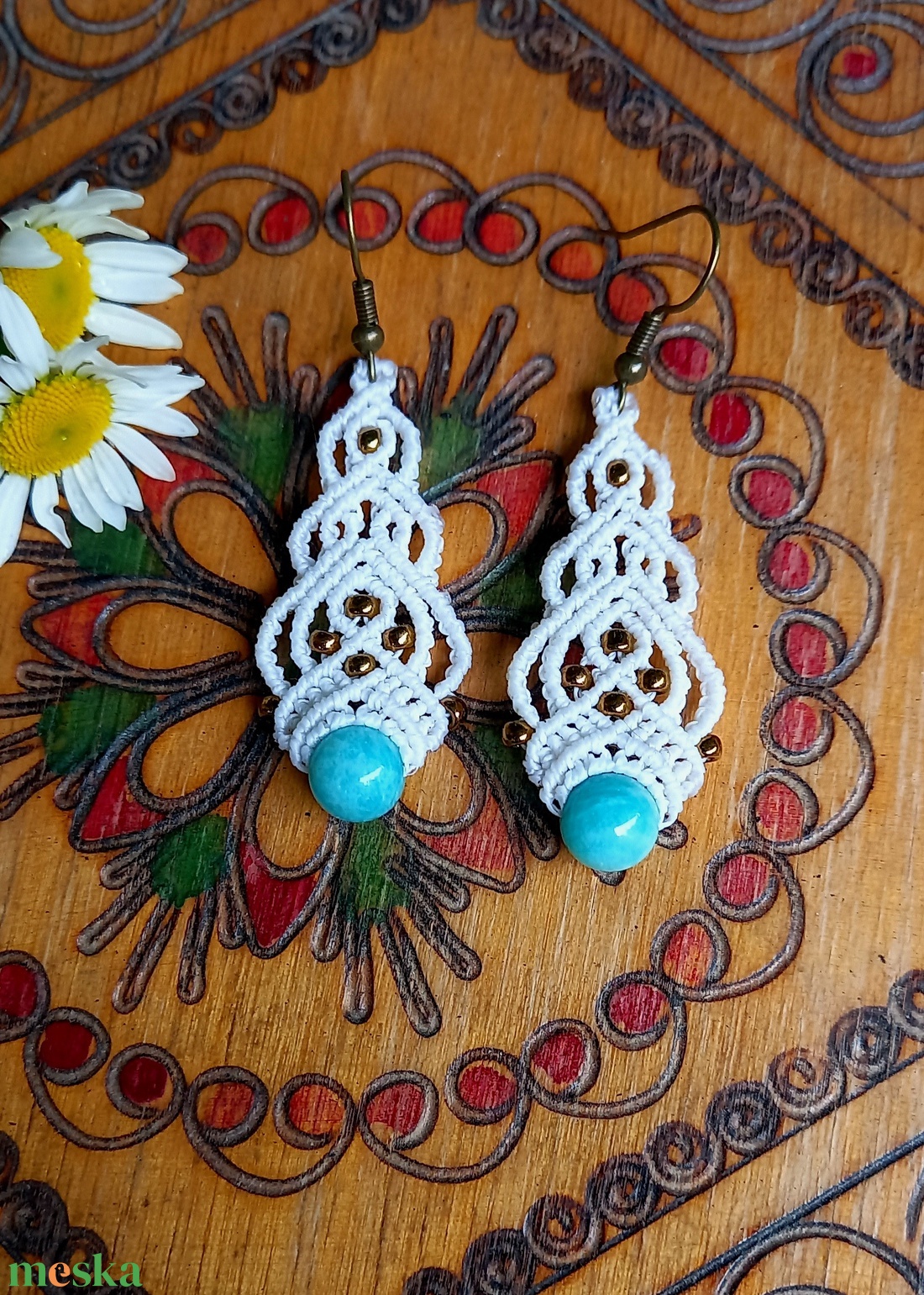 Amazonit gyöngyös ,fehér,makramé fülbevaló - ékszer - fülbevaló - lógó fülbevaló - Meska.hu