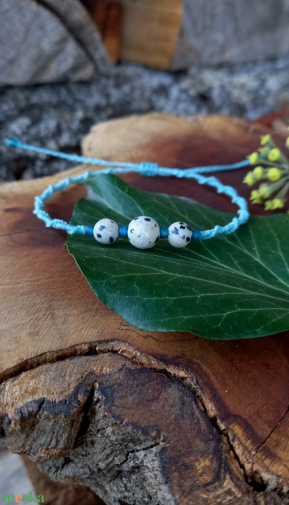 Matt kék/jáspis,makramé karkötő  - ékszer - karkötő - gyöngyös karkötő - Meska.hu