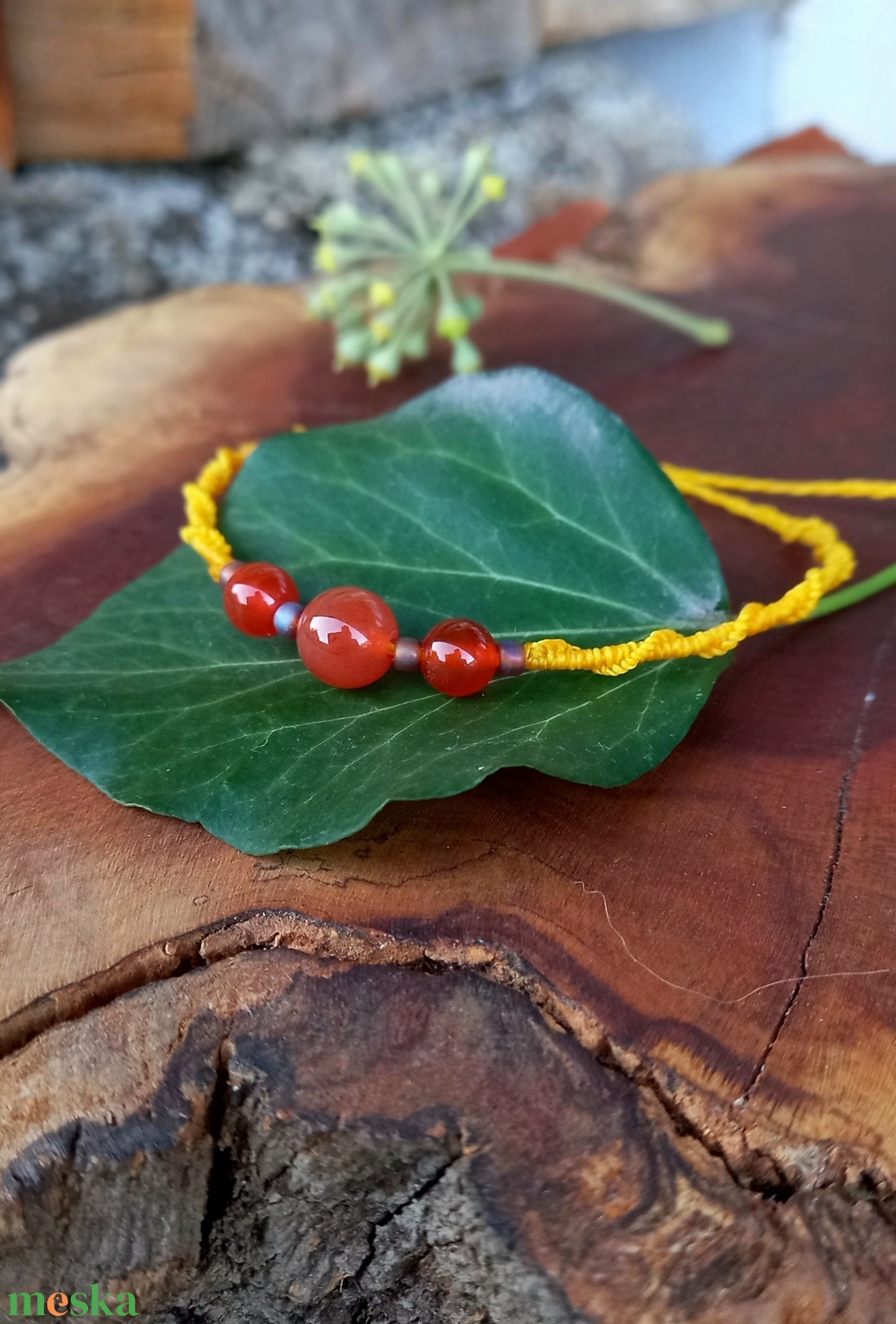 Karneol/napsárga,makramé karkötő  - ékszer - karkötő - gyöngyös karkötő - Meska.hu