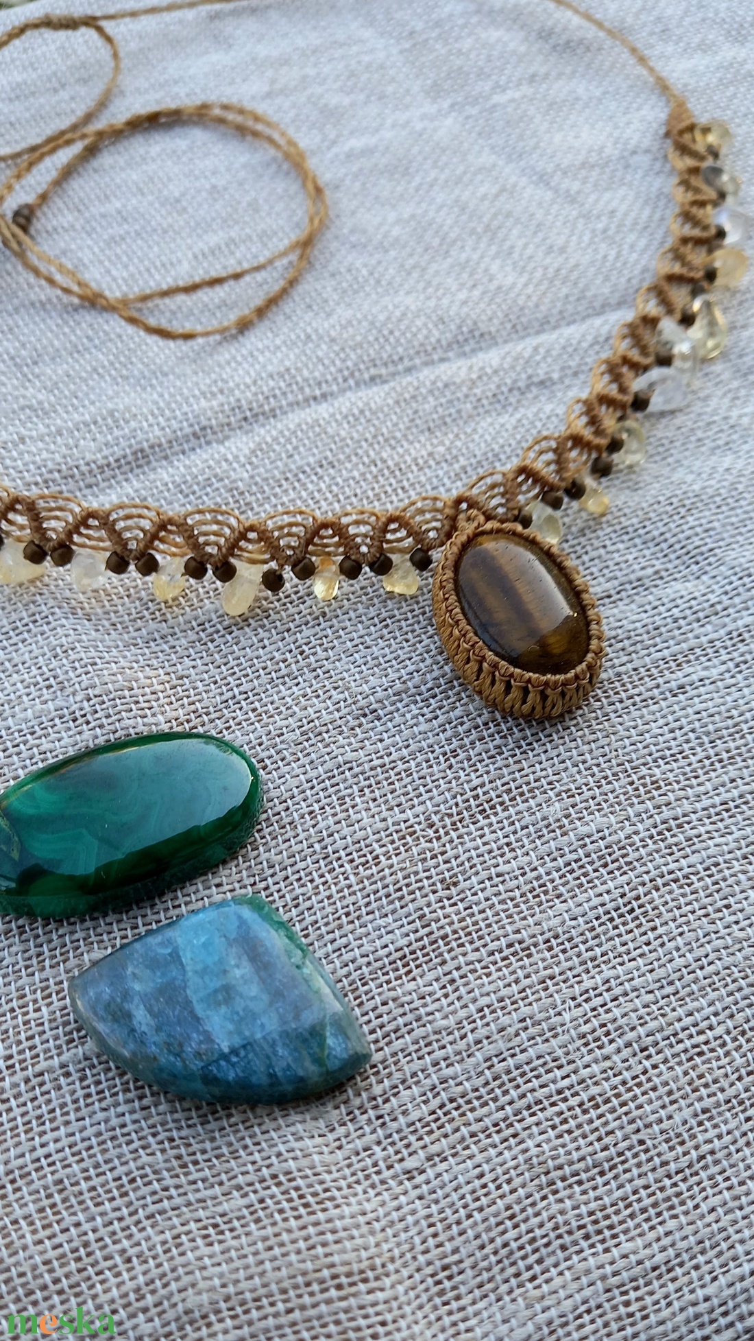 Tigrisszem/citrin, makramé nyaklánc  - ékszer - nyaklánc - medálos nyaklánc - Meska.hu