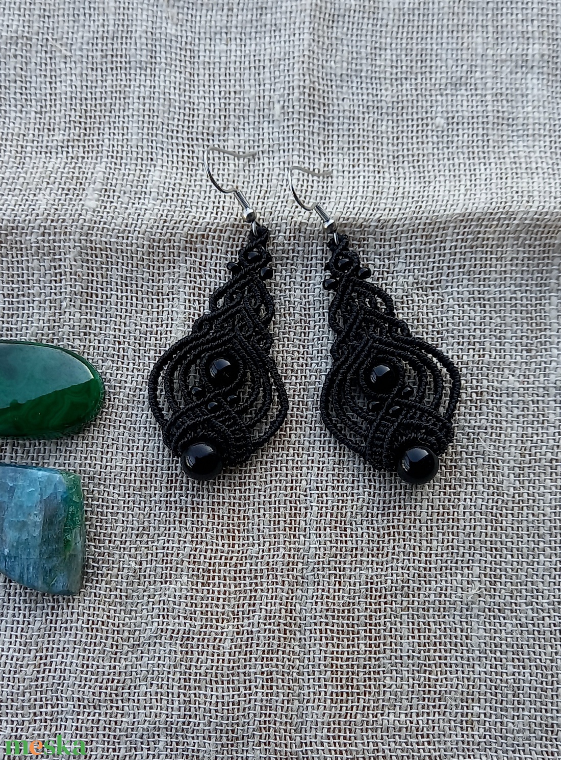 Dupla ónix makramé fülbevaló  - ékszer - fülbevaló - lógó fülbevaló - Meska.hu