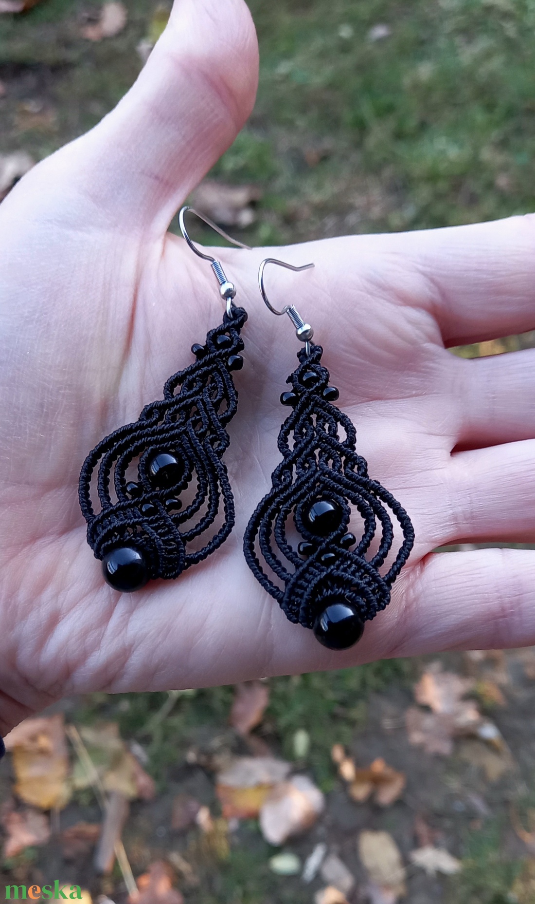Dupla ónix makramé fülbevaló  - ékszer - fülbevaló - lógó fülbevaló - Meska.hu