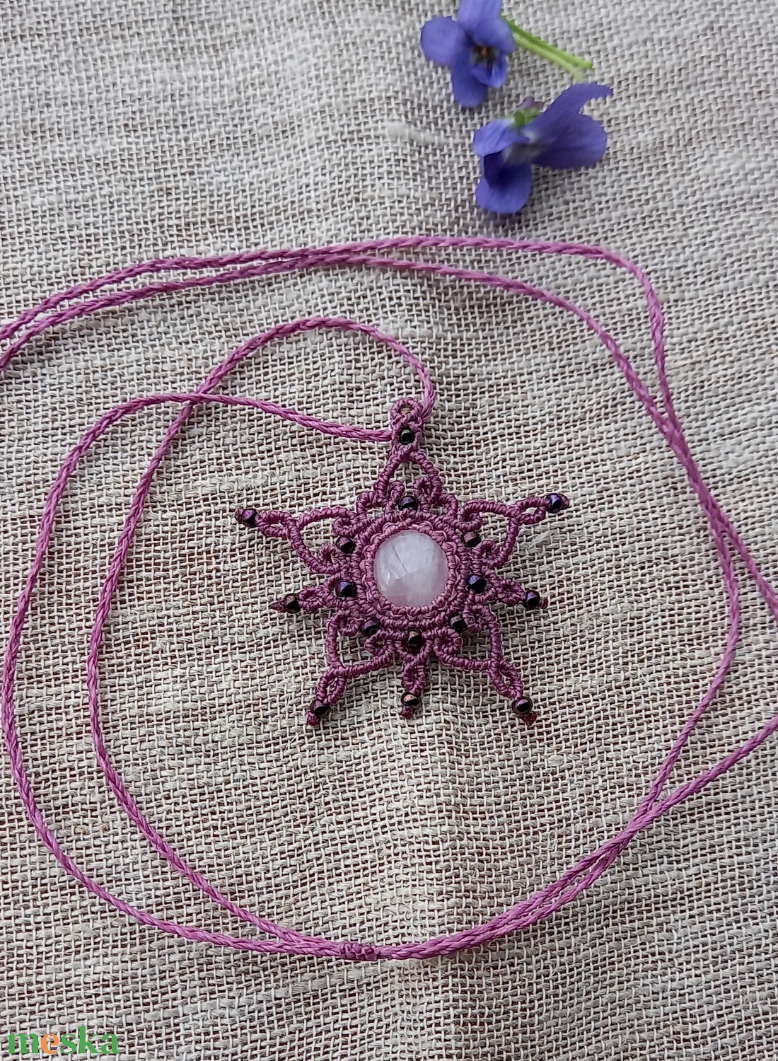 Rózsakvarc mandalácska,makramé nyaklánc  - ékszer - nyaklánc - medálos nyaklánc - Meska.hu