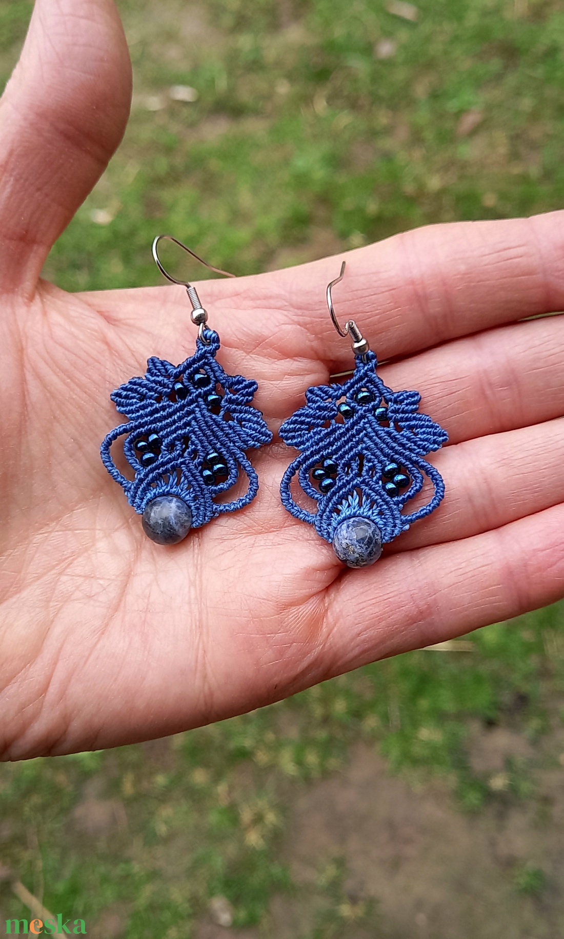 Lili / lápiszkék makramé fülbevaló  - ékszer - fülbevaló - lógó fülbevaló - Meska.hu