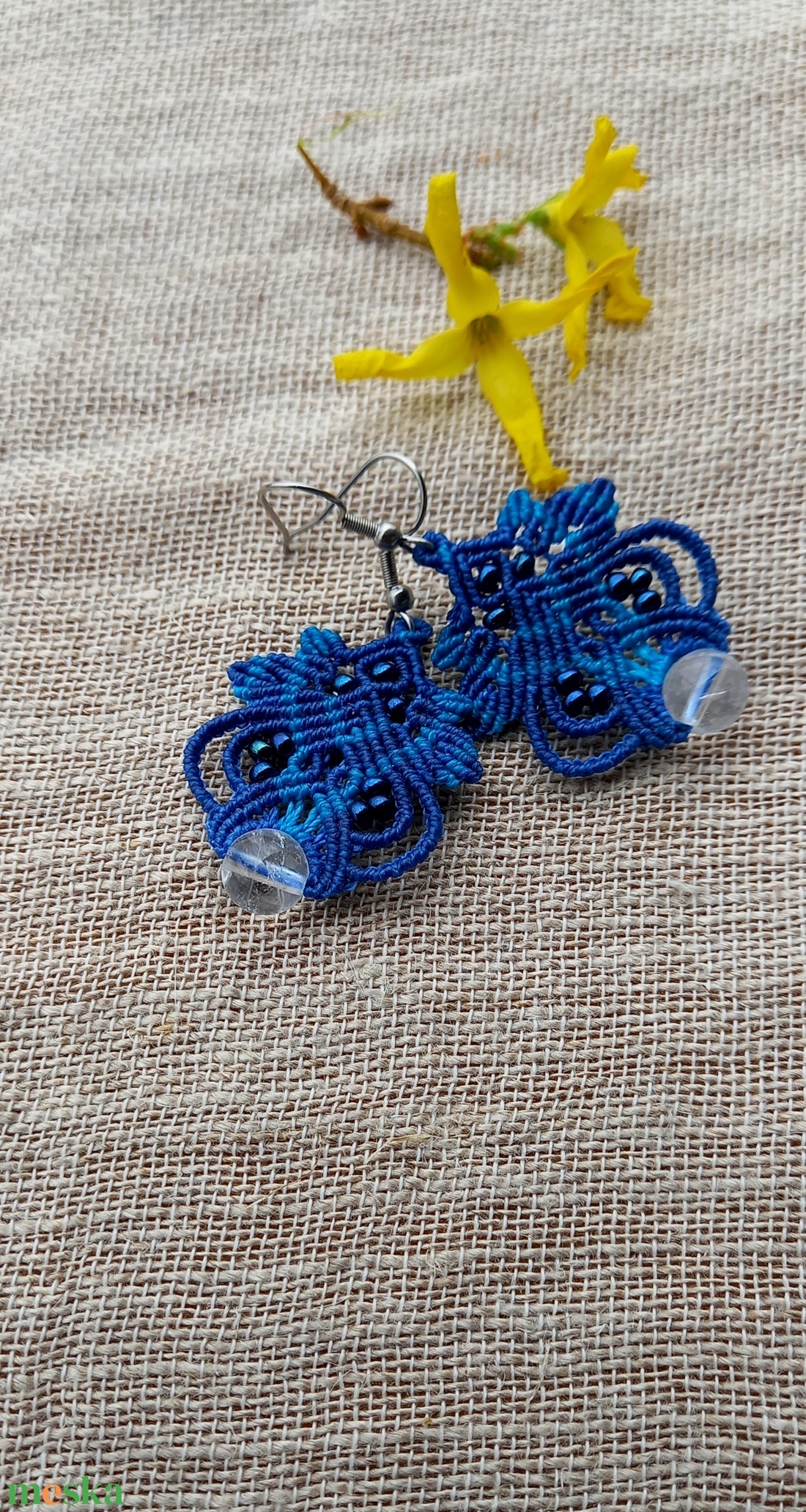 Lili /  hegyikristály makramé fülbevaló  - ékszer - fülbevaló - lógó fülbevaló - Meska.hu