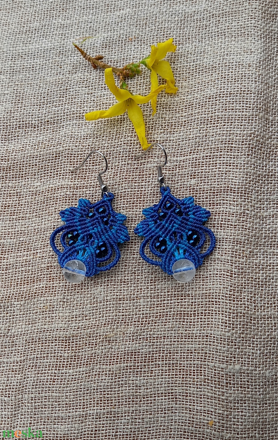 Lili /  hegyikristály makramé fülbevaló  - ékszer - fülbevaló - lógó fülbevaló - Meska.hu