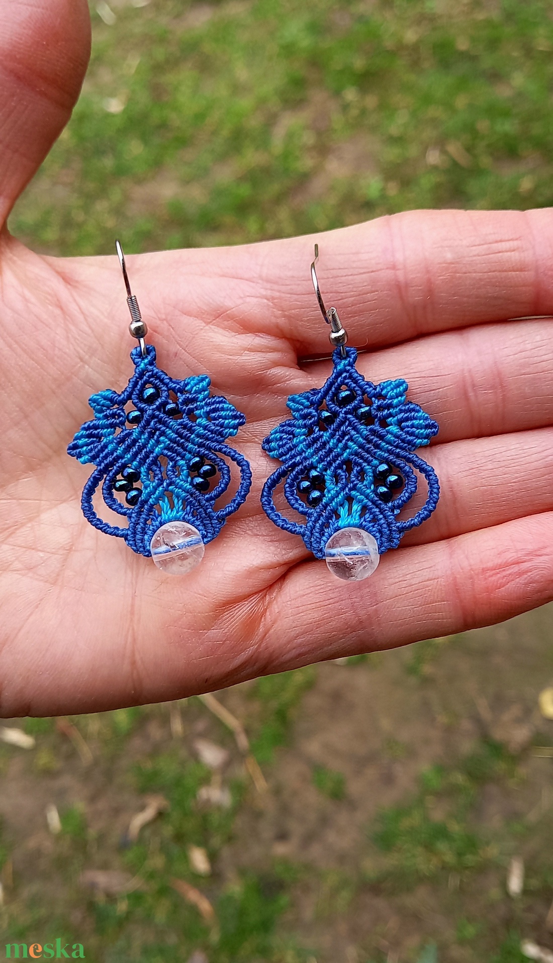 Lili /  hegyikristály makramé fülbevaló  - ékszer - fülbevaló - lógó fülbevaló - Meska.hu