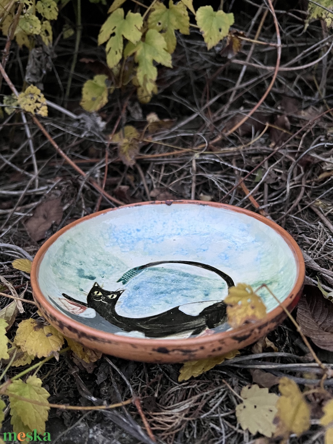 Kézzel készített kerámia desszertes tányér  Cica és tenger 16 cm - otthon & életmód - konyhafelszerelés, tálalás - tálalás - tányér & étkészlet - Meska.hu