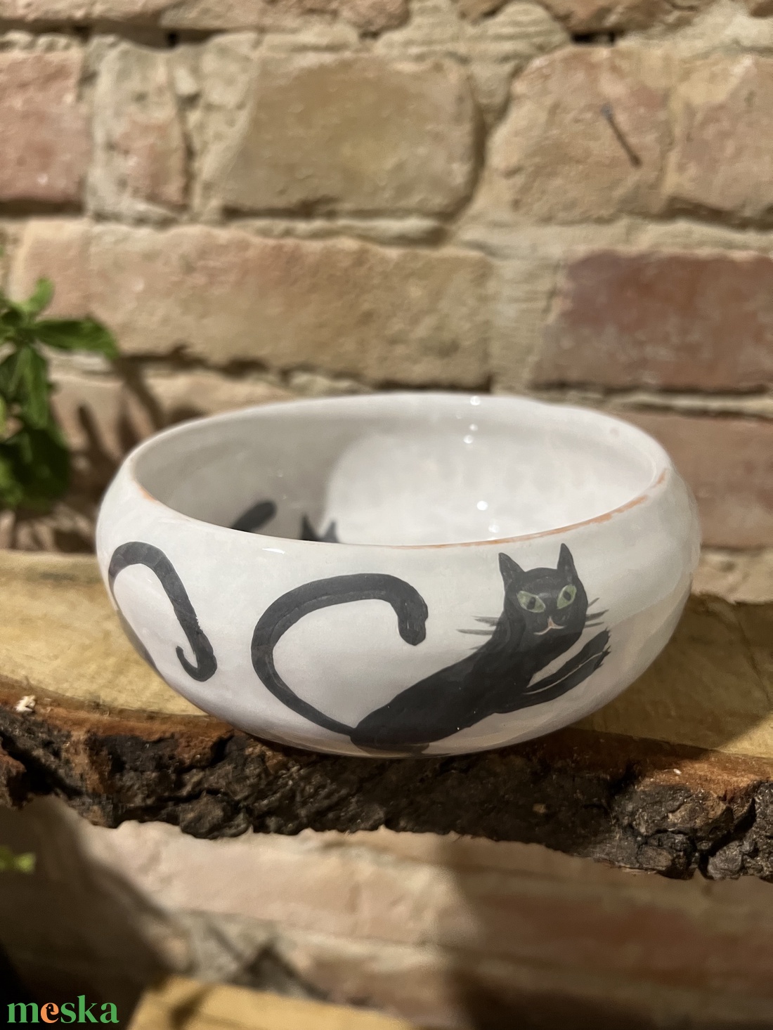 Kézzel festett mély kerámia tál  Fekete macskák  - otthon & életmód - konyhafelszerelés, tálalás - tálalás - tányér & étkészlet - Meska.hu