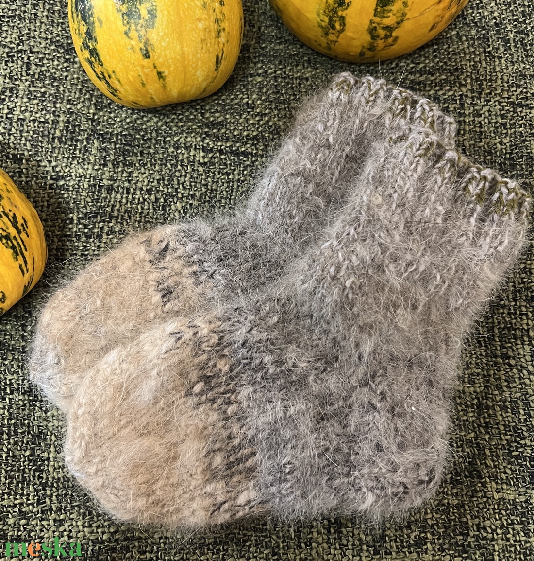 Igazi nagymama-zokni  kézzel kötött kecskegyapjú meleg zokni - ruha & divat - cipő & papucs - zokni - Meska.hu