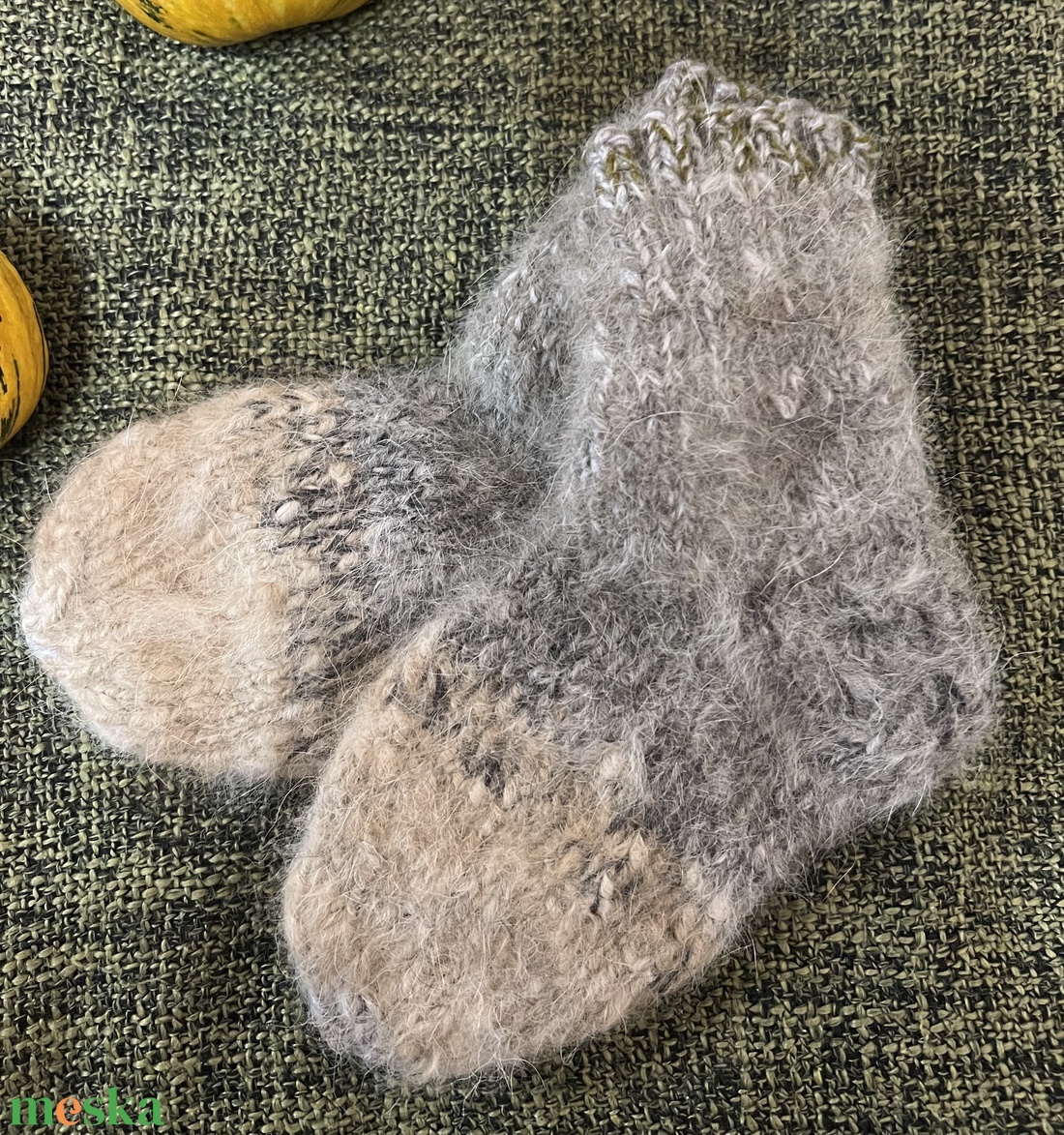 Igazi nagymama-zokni  kézzel kötött kecskegyapjú meleg zokni - ruha & divat - cipő & papucs - zokni - Meska.hu