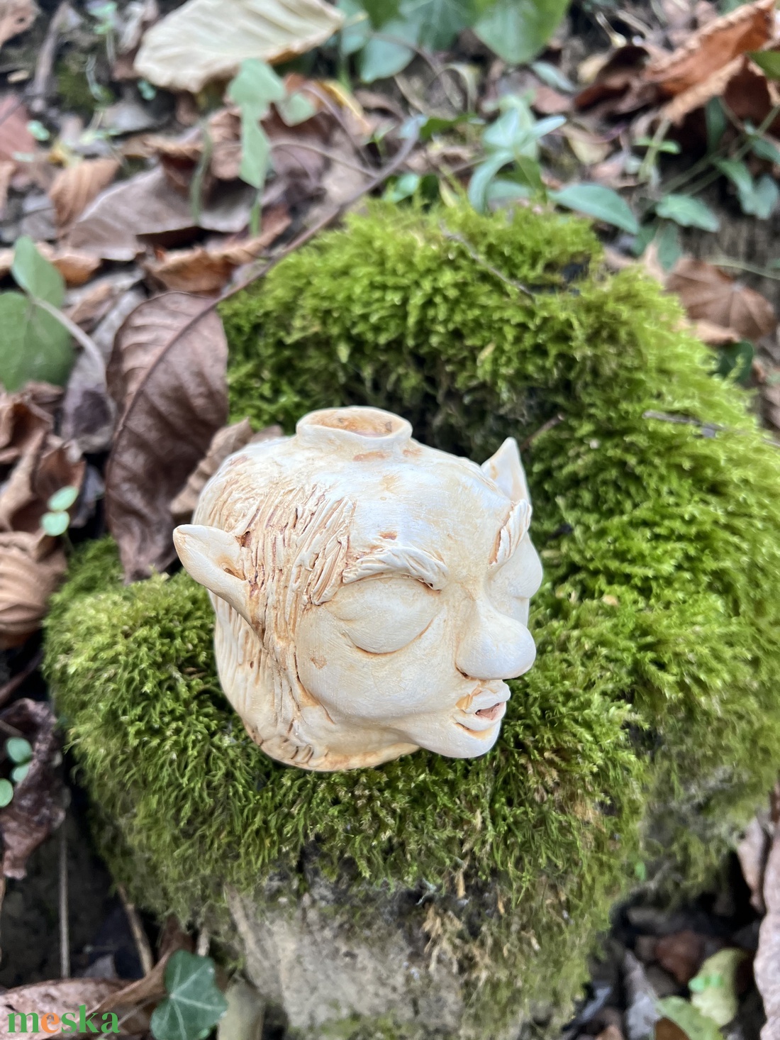 Kézzel készített kerámia troll füstölőtartó � visszaáramló füstölőkhöz, boszorkányos hangulat, goblincore otthoni dekor - otthon & életmód - dekoráció - spiritualitás - füstölő és füstölőtartó - Meska.hu