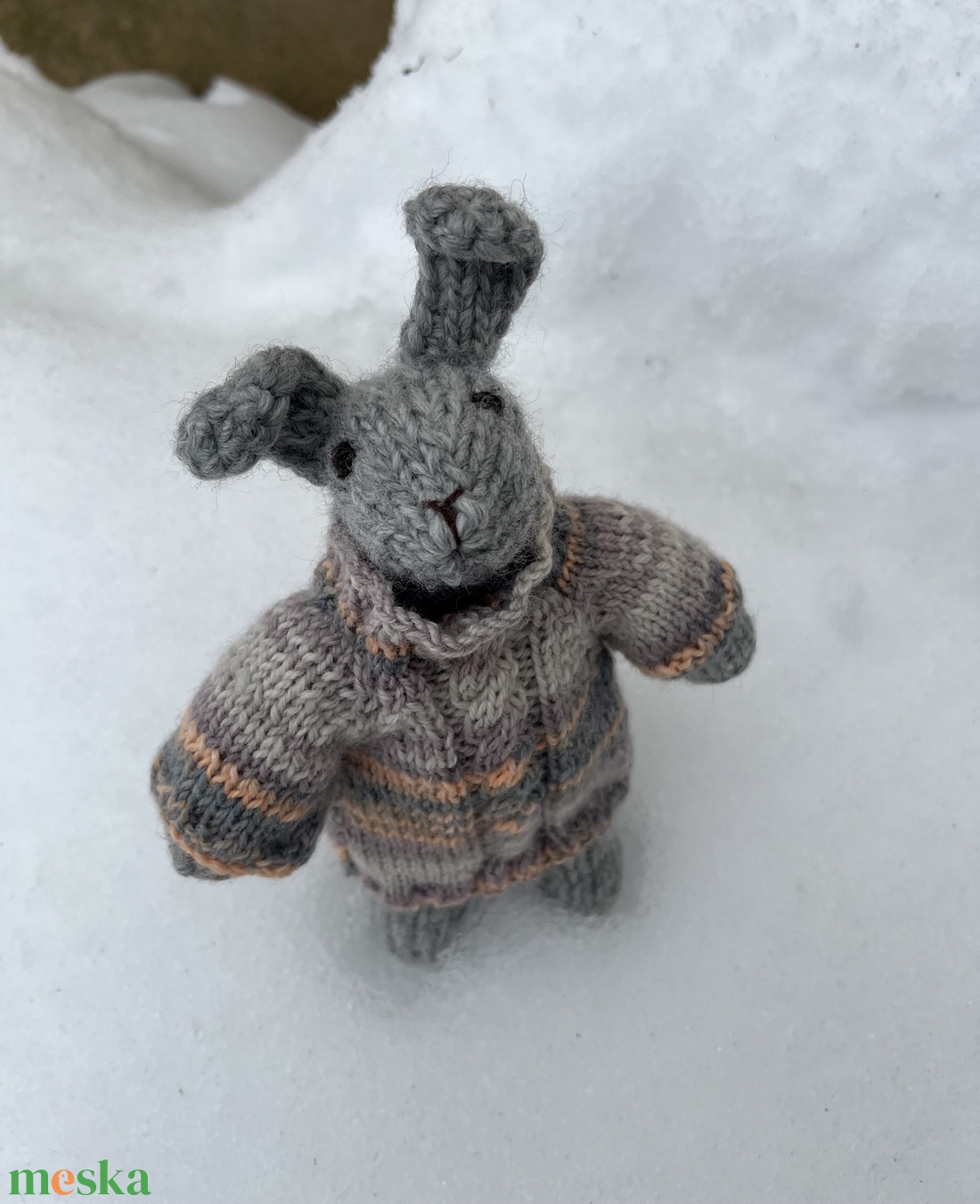 Waldorf jellegű kötött nyuszi � 100% gyapjú, levehető pulóverrel (23 cm) - baba - mama - baba játékok - waldorf játékok - Meska.hu