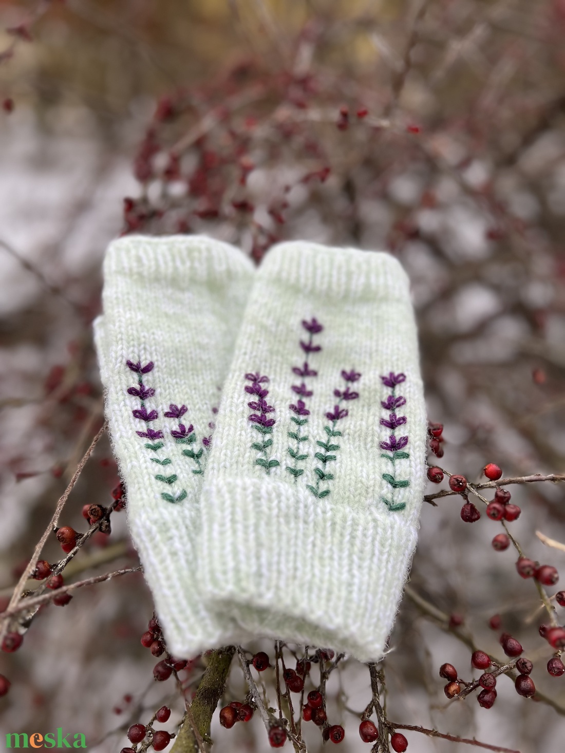 Kézzel kötött levendulás ujjatlan kesztyű � Gyapjú, Alpaka és Selyem keverék - ruha & divat - sál, sapka, kendő - kesztyű - Meska.hu