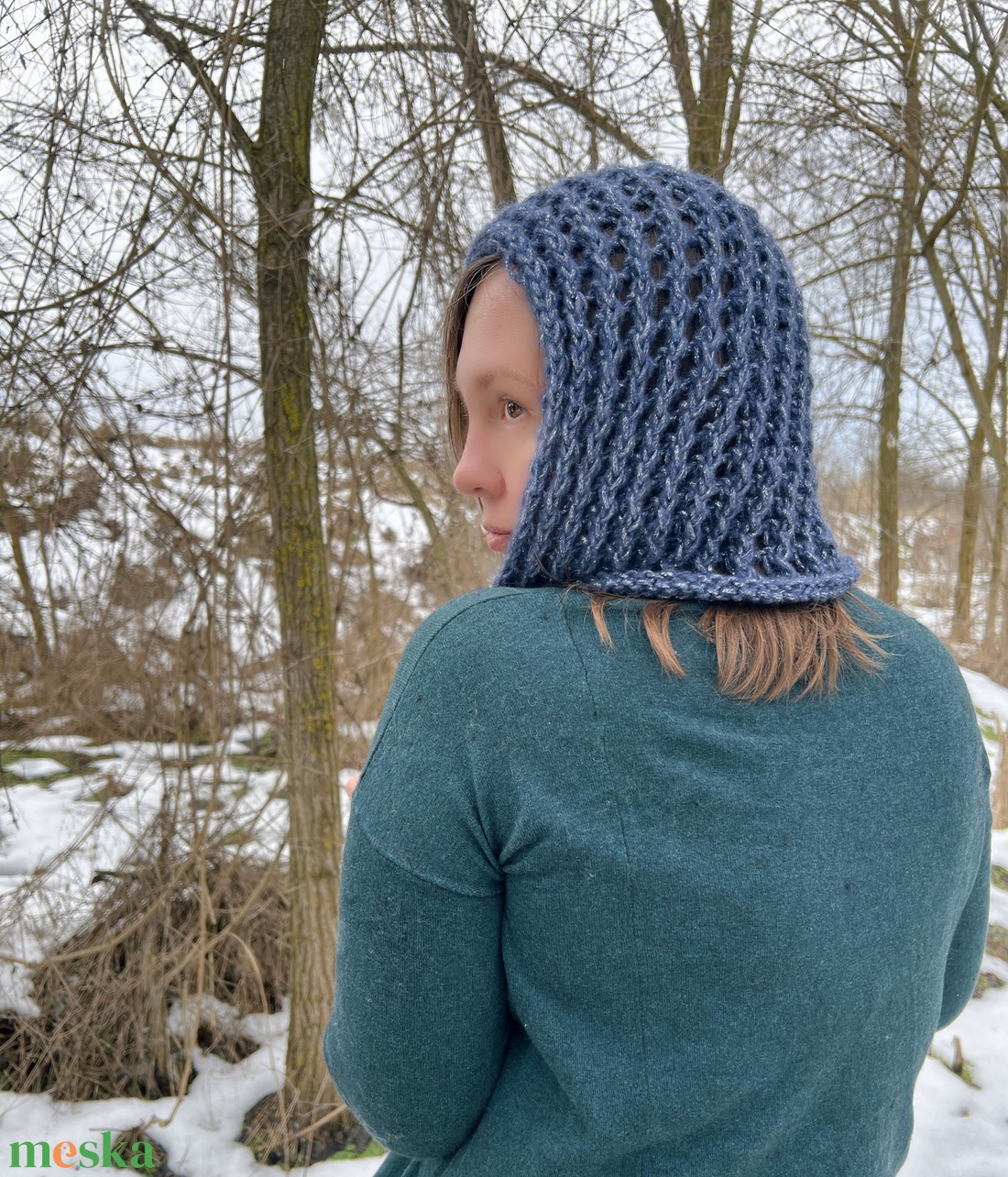 Kobaltkék középkori főkötő � Misztikus csillogással, kézzel kötött kiegészítő - ruha & divat - sál, sapka, kendő - sapka - Meska.hu