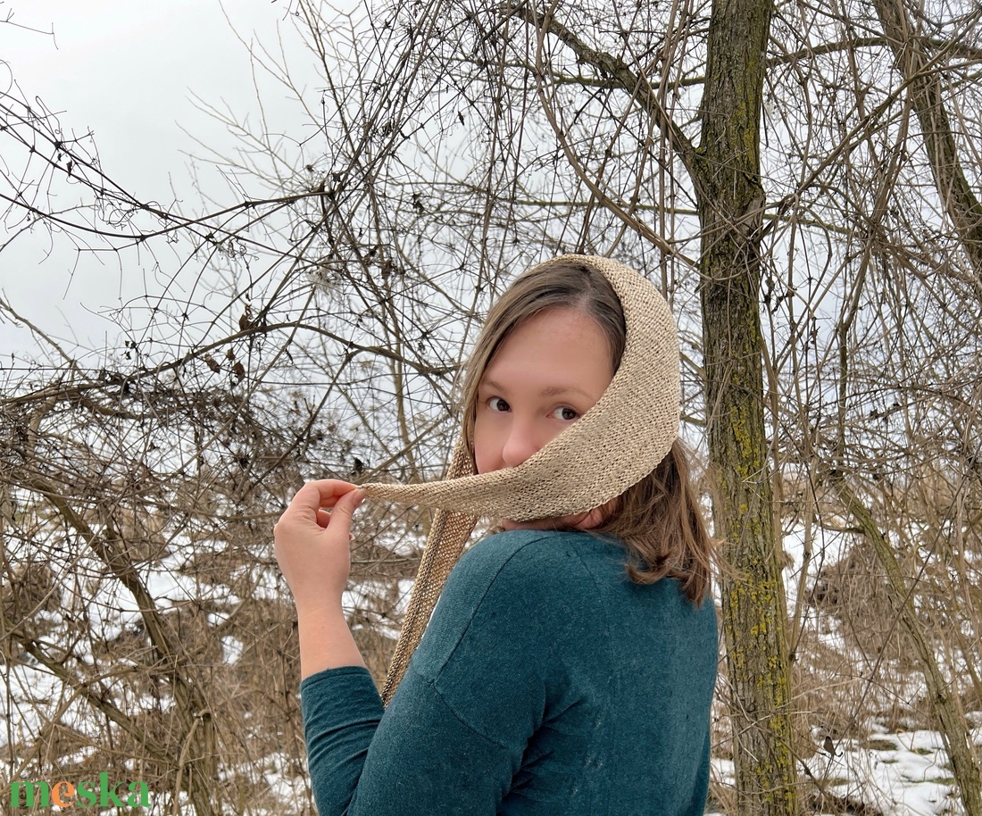 Arany színű, metálfényű kötött kendő  - ruha & divat - sál, sapka, kendő - kendő - Meska.hu