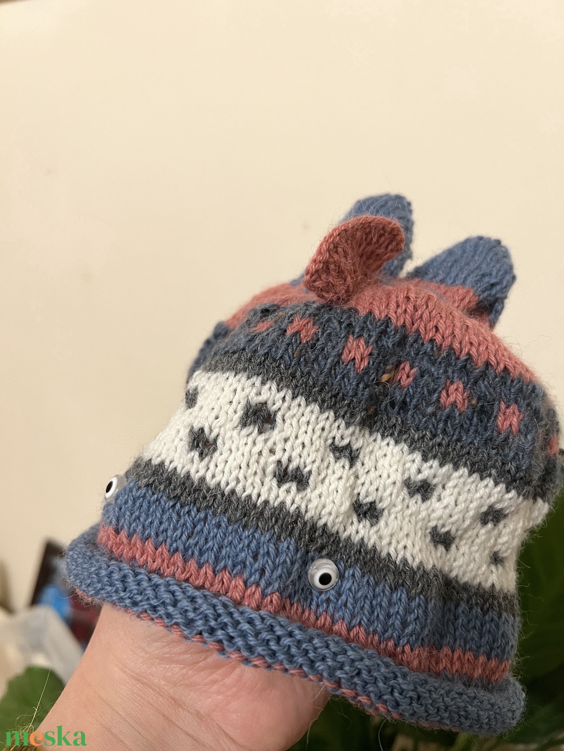 Kötött baba sapka � halacska, természetes fonalból 44-46 cm - baba - mama - babaruházat - babasapka - Meska.hu