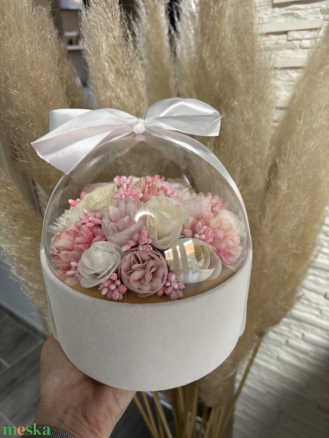 Üvegbuborékban rejlő virágcsoda: Elegáns ajándékötlet - otthon & életmód - dekoráció - virágdísz és tartó - virágbox, virágdoboz - Meska.hu Üvegbuborékban rejlő virágcsoda: Elegáns ajándékötlet - otthon & életmód - dekoráció - virágdísz és tartó - virágbox, virágdoboz - Meska.hu