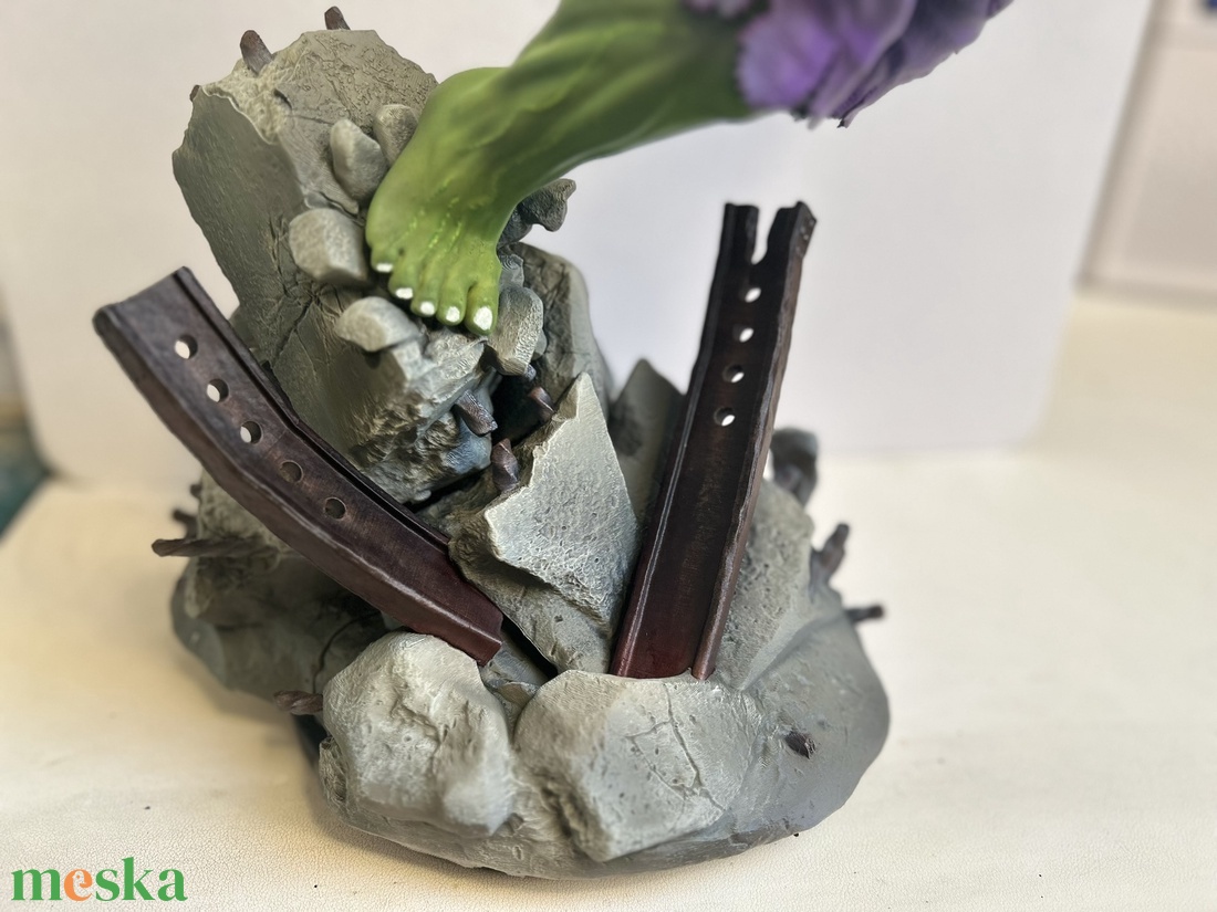 Kézzel festett 45 cm Hulk figura  Marvel rajongóknak! - otthon & életmód - dekoráció - dísztárgy - Meska.hu