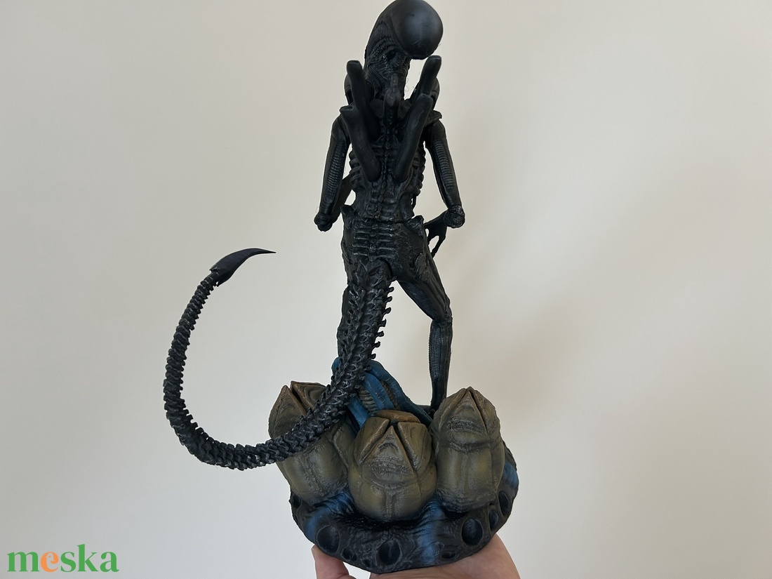  Egyedi, kézzel festett Xenomorph figura  Alien rajongóknak és gyűjtőknek! - otthon & életmód - dekoráció - dísztárgy - Meska.hu