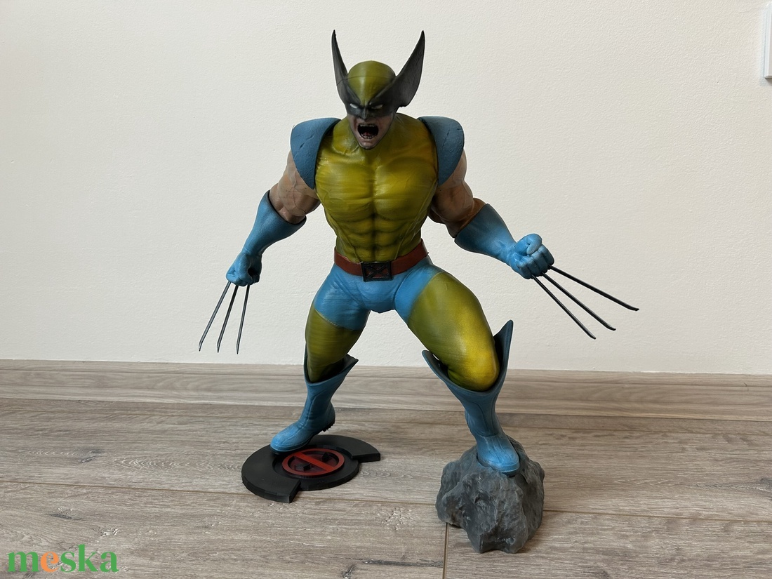 Egyedi, kézzel festett Wolverine figura 40 CM  Marvel rajongóknak - otthon & életmód - dekoráció - dísztárgy - Meska.hu
