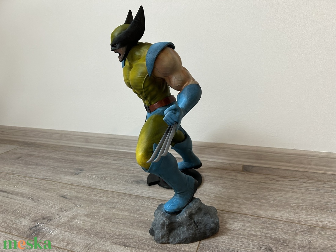 Egyedi, kézzel festett Wolverine figura 40 CM  Marvel rajongóknak - otthon & életmód - dekoráció - dísztárgy - Meska.hu