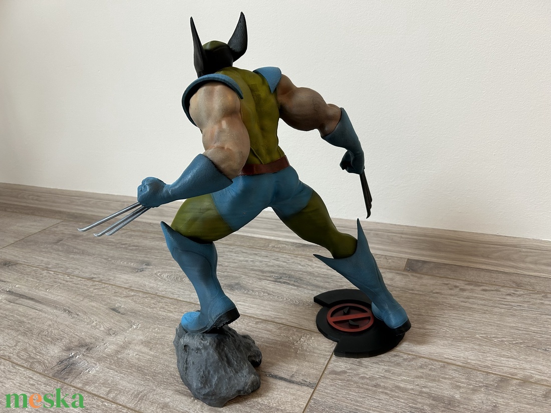 Egyedi, kézzel festett Wolverine figura 40 CM  Marvel rajongóknak - otthon & életmód - dekoráció - dísztárgy - Meska.hu