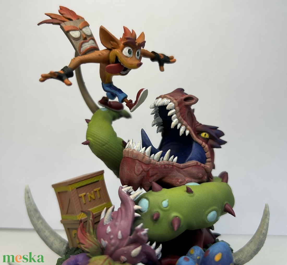 Crash Bandicoot kézzel festett szobor � gamer dekor / gyűjtői figura - otthon & életmód - dekoráció - asztal és polc dekoráció - könyvszobor - Meska.hu