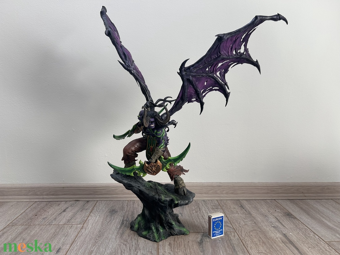 Kézzel festett Illidan Stormrage gyűjtői szobor � Warcraft ihlette egyedi alkotás (58 cm) - otthon & életmód - dekoráció - asztal és polc dekoráció - könyvszobor - Meska.hu