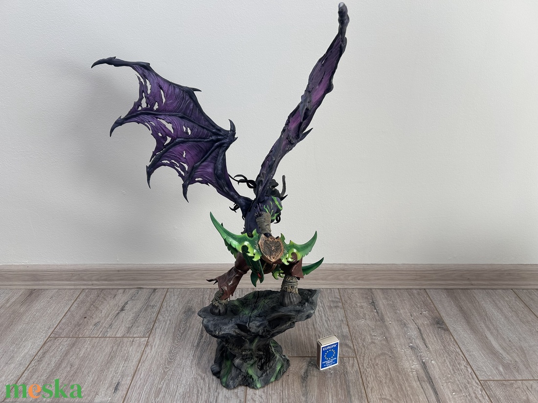 Kézzel festett Illidan Stormrage gyűjtői szobor � Warcraft ihlette egyedi alkotás (58 cm) - otthon & életmód - dekoráció - asztal és polc dekoráció - könyvszobor - Meska.hu