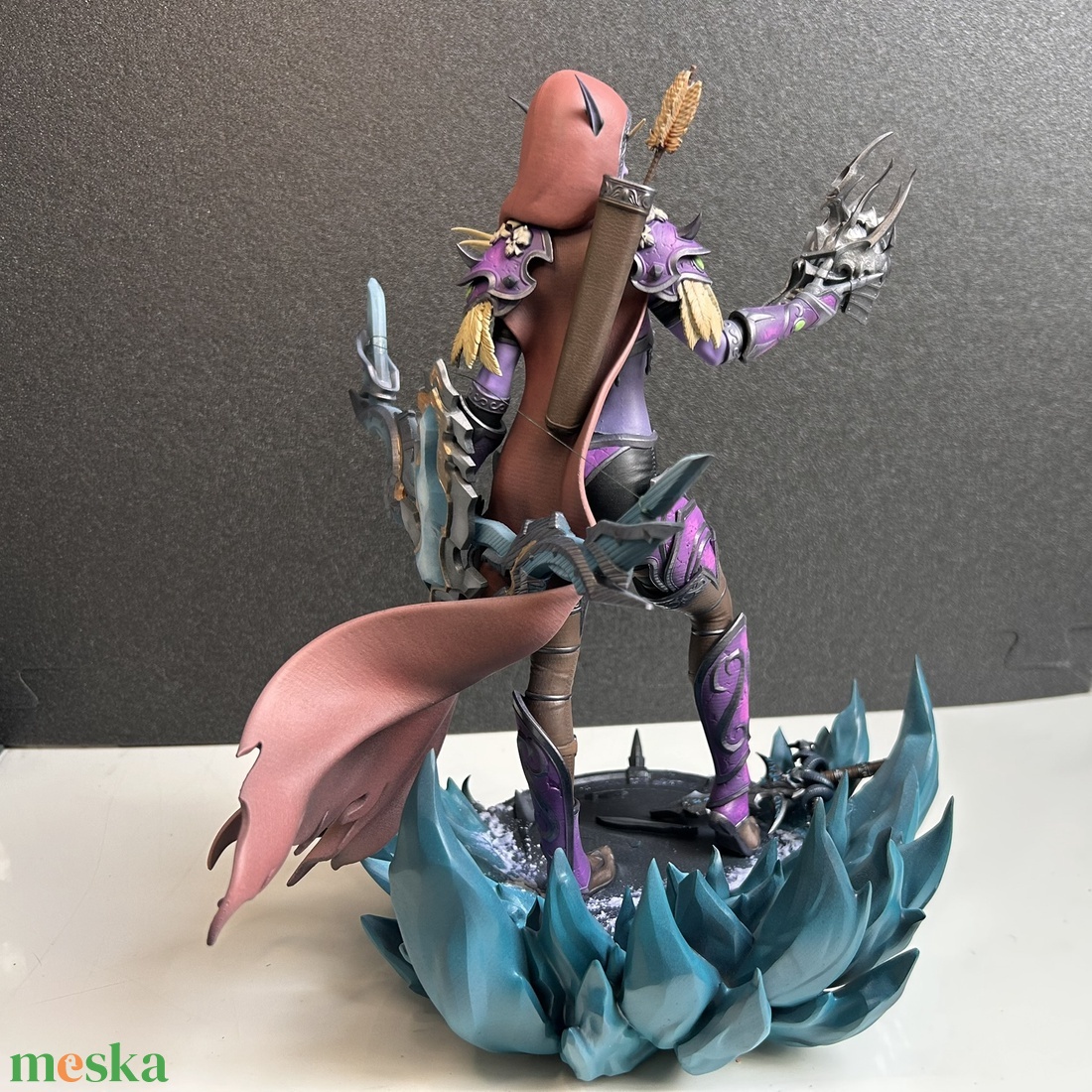 Sylvanas Windrunner � World of Warcraft kézzel festett prémium műgyanta szobor (1/8 méretarány) - otthon & életmód - dekoráció - asztal és polc dekoráció - könyvszobor - Meska.hu