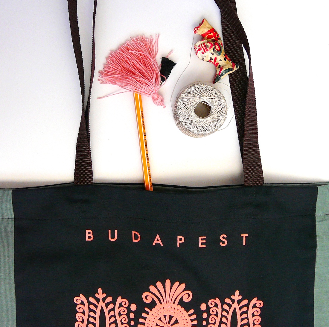 Budapest' XL-es méret , óriás pakolós vászontáska - - Meska.hu Budapest' XL-es méret , óriás pakolós vászontáska - - Meska.hu