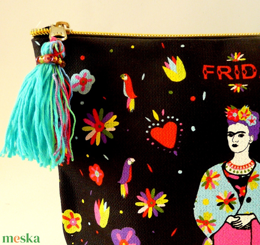 'Frida ' fekete óriás neszesszer / sminktáska/ erszény/mobil/bármi tok - táska & tok - neszesszer - Meska.hu 'Frida ' fekete óriás neszesszer / sminktáska/ erszény/mobil/bármi tok - táska & tok - neszesszer - Meska.hu