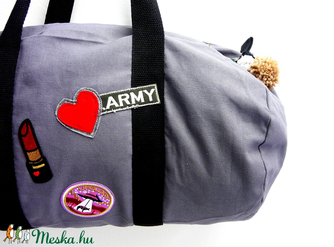 'LOVE army' szaladgálós/ sportos/ mindennapra/bevásárló/válltáska - táska & tok - edzőtáskák - sporttáska - Meska.hu 'LOVE army' szaladgálós/ sportos/ mindennapra/bevásárló/válltáska - táska & tok - edzőtáskák - sporttáska - Meska.hu