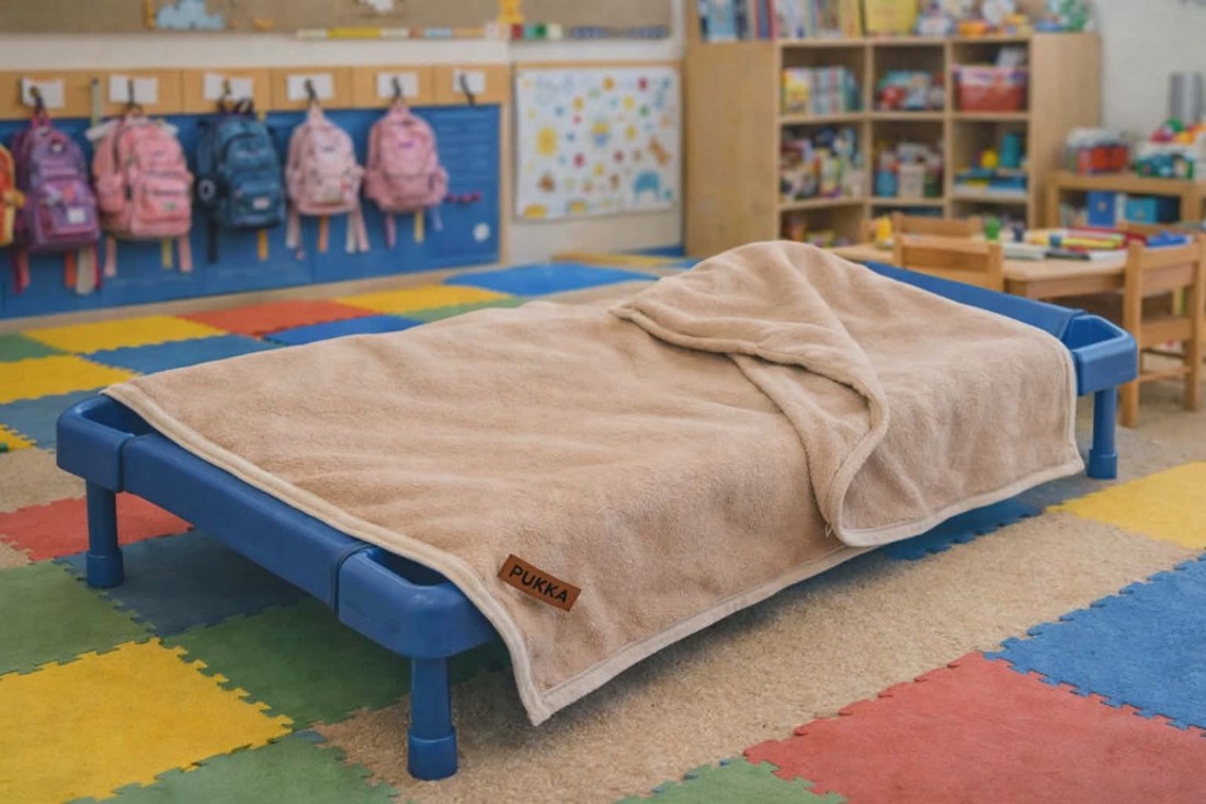 Meleg Drapp Duplarétegű Fleece Gyerektakaró - játék & sport - ovis felszerelés - ovis ágynemű - Meska.hu