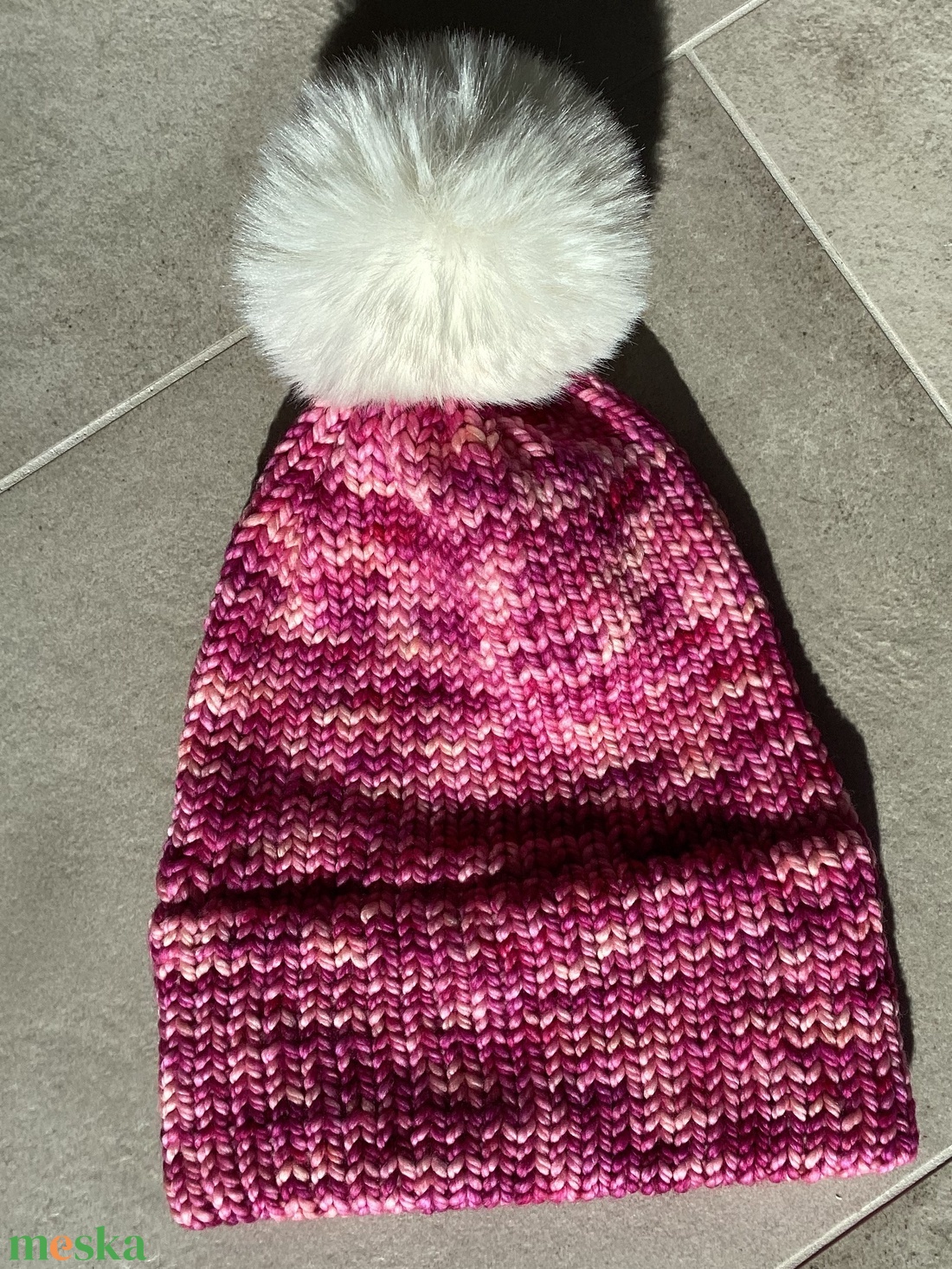 Pink mályva kézzel festett, Kötött EGYED I Merino Gyapjú Sapka levehetö Fehérvári pompommal - ruha & divat - sál, sapka, kendő - sapka - Meska.hu Pink mályva kézzel festett, Kötött EGYED I Merino Gyapjú Sapka levehetö Fehérvári pompommal - ruha & divat - sál, sapka, kendő - sapka - Meska.hu
