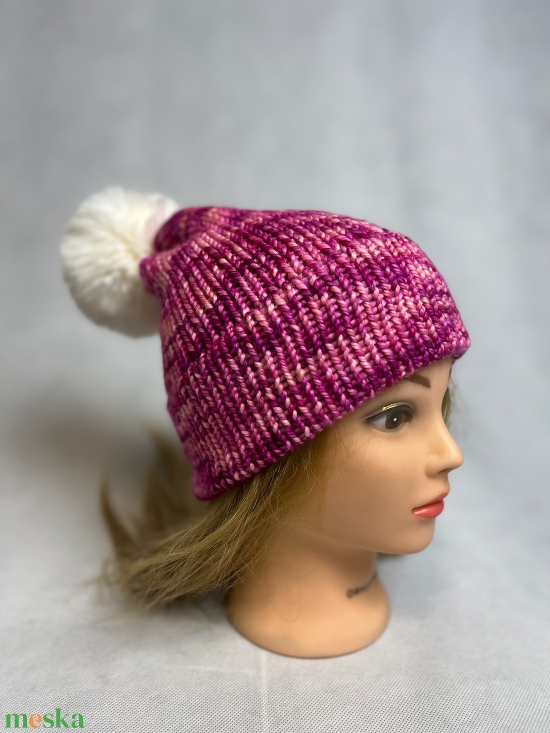 Pink mályva kézzel festett, Kötött EGYED I Merino Gyapjú Sapka levehetö Fehérvári pompommal - ruha & divat - sál, sapka, kendő - sapka - Meska.hu Pink mályva kézzel festett, Kötött EGYED I Merino Gyapjú Sapka levehetö Fehérvári pompommal - ruha & divat - sál, sapka, kendő - sapka - Meska.hu