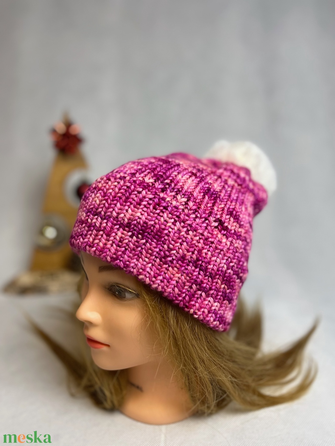 Pink mályva kézzel festett, Kötött EGYED I Merino Gyapjú Sapka levehetö Fehérvári pompommal - ruha & divat - sál, sapka, kendő - sapka - Meska.hu Pink mályva kézzel festett, Kötött EGYED I Merino Gyapjú Sapka levehetö Fehérvári pompommal - ruha & divat - sál, sapka, kendő - sapka - Meska.hu