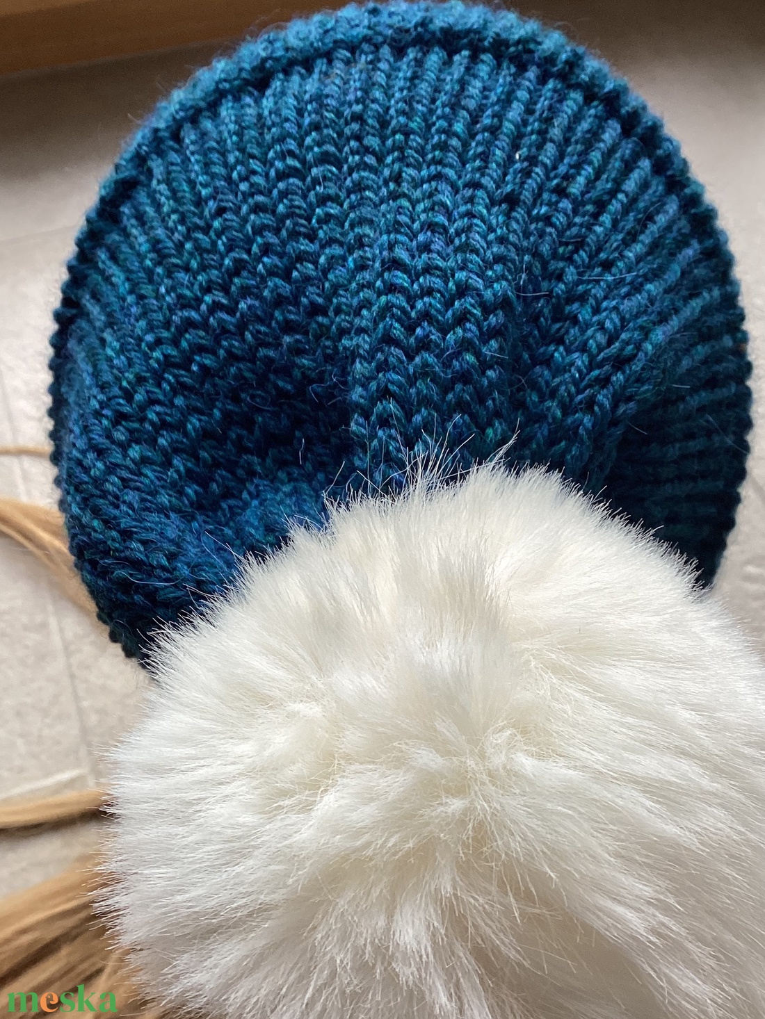 Kék Kötött Merino Gyapjú Sapka Sál Szett levehetö pompommal - ruha & divat - sál, sapka, kendő - sapka & sál szett - Meska.hu Kék Kötött Merino Gyapjú Sapka Sál Szett levehetö pompommal - ruha & divat - sál, sapka, kendő - sapka & sál szett - Meska.hu