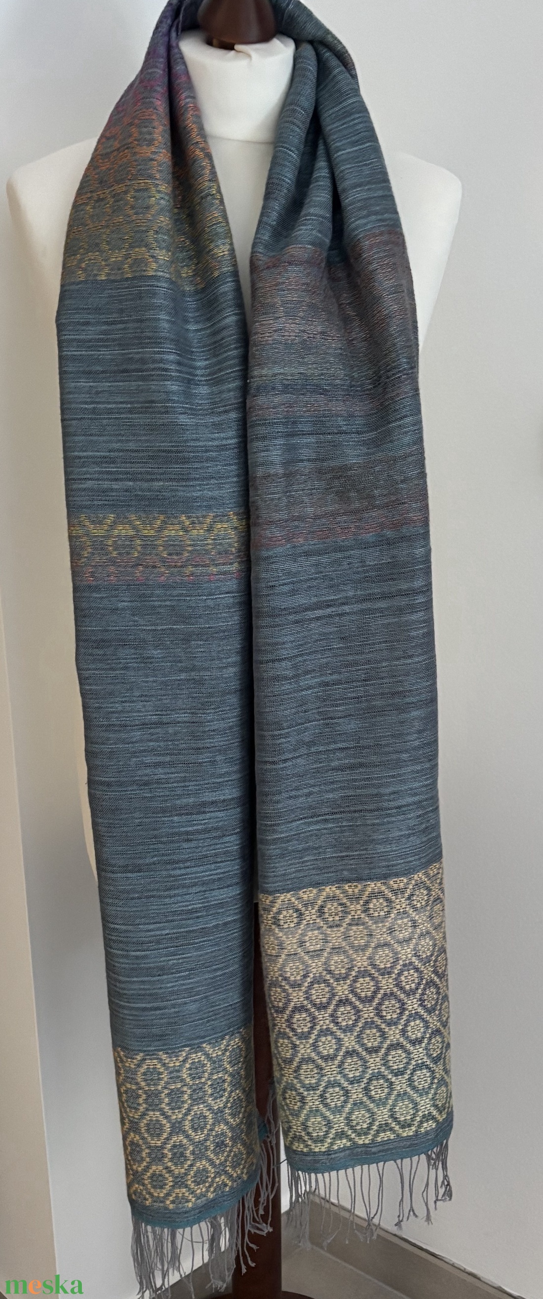 Kézzel szőtt elegáns Kék Selyem Kendő - ruha & divat - sál, sapka, kendő - kendő - Meska.hu Kézzel szőtt elegáns Kék Selyem Kendő - ruha & divat - sál, sapka, kendő - kendő - Meska.hu