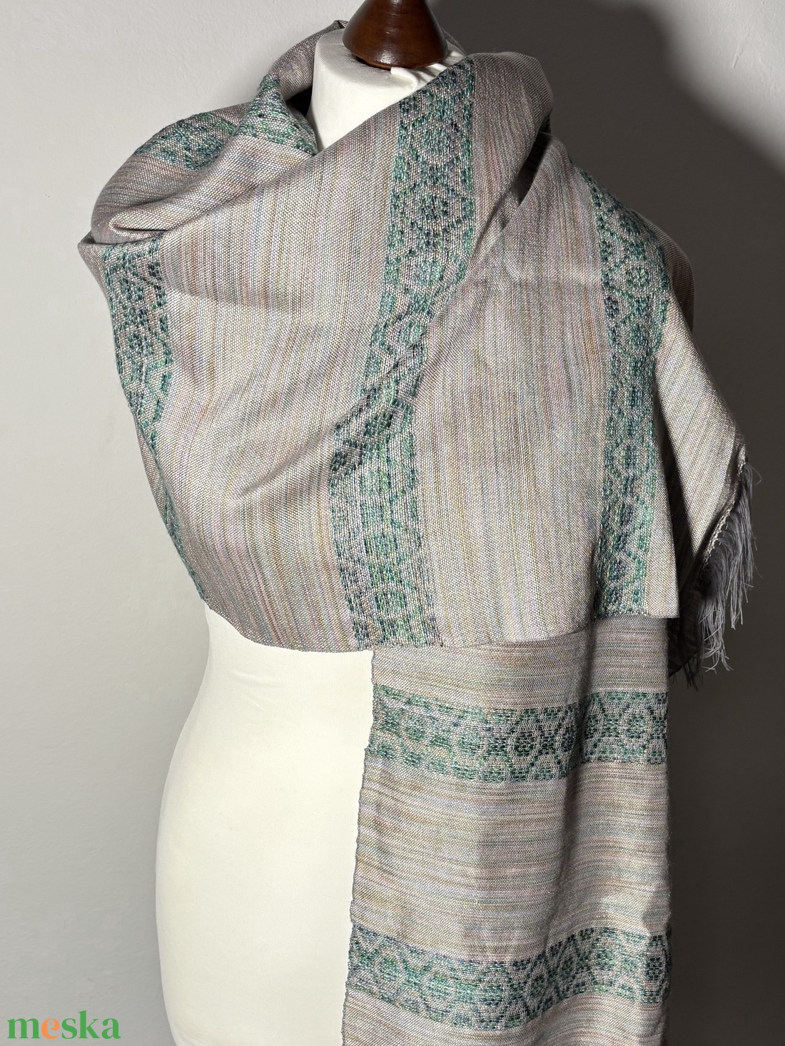 Kézzel szőtt elegáns púder Rózsaszín Zöld Selyem Kendő - ruha & divat - sál, sapka, kendő - kendő - Meska.hu Kézzel szőtt elegáns púder Rózsaszín Zöld Selyem Kendő - ruha & divat - sál, sapka, kendő - kendő - Meska.hu