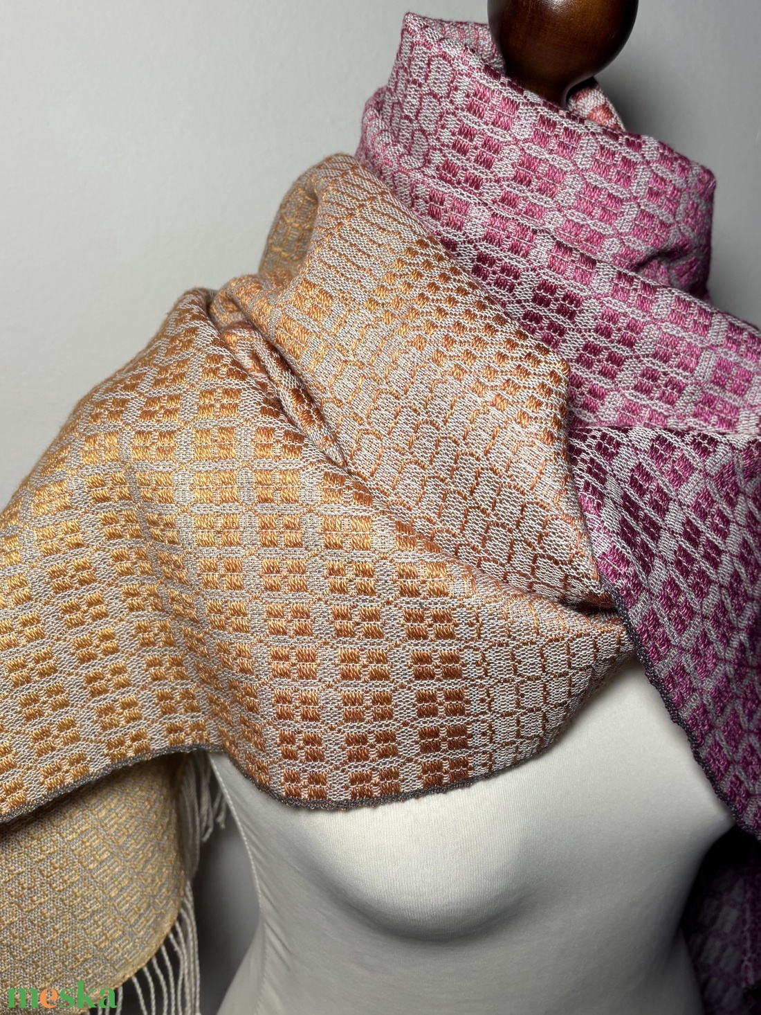 Kézzel Szőtt Lila Sárga átmenetes Merinó Gyapjú és Selyem Kendő - ruha & divat - sál, sapka, kendő - kendő - Meska.hu
