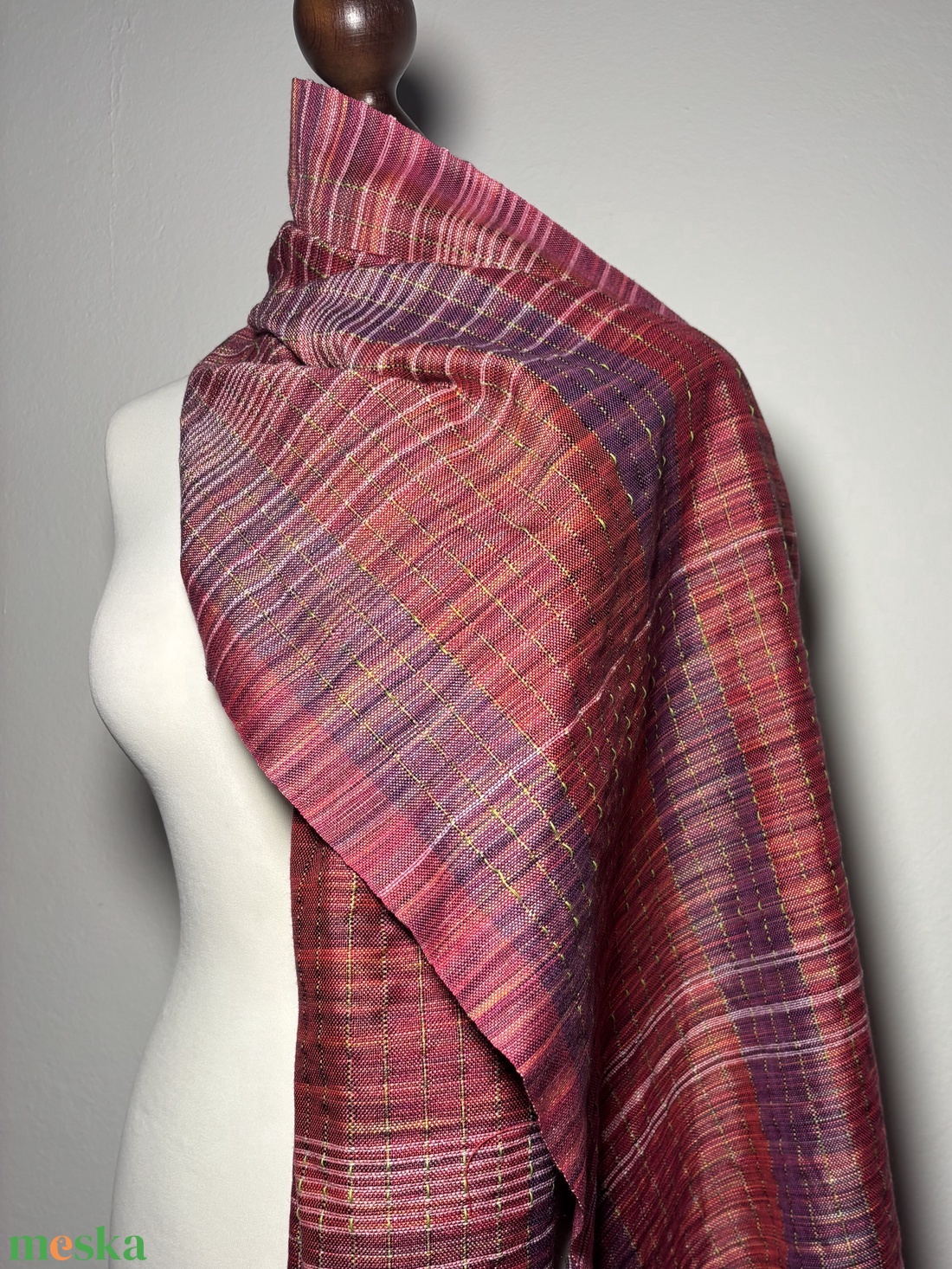 Kézzel szőtt Málna Selyem Kendő - ruha & divat - sál, sapka, kendő - kendő - Meska.hu