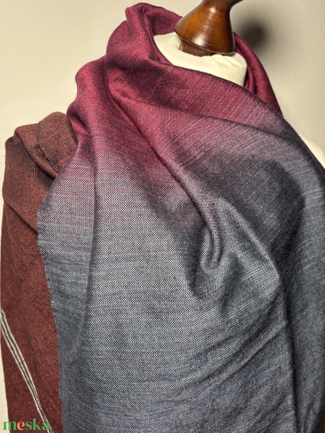 Kézzel szőtt Ezüst Bordó Barna Merinó Kendő - ruha & divat - sál, sapka, kendő - kendő - Meska.hu