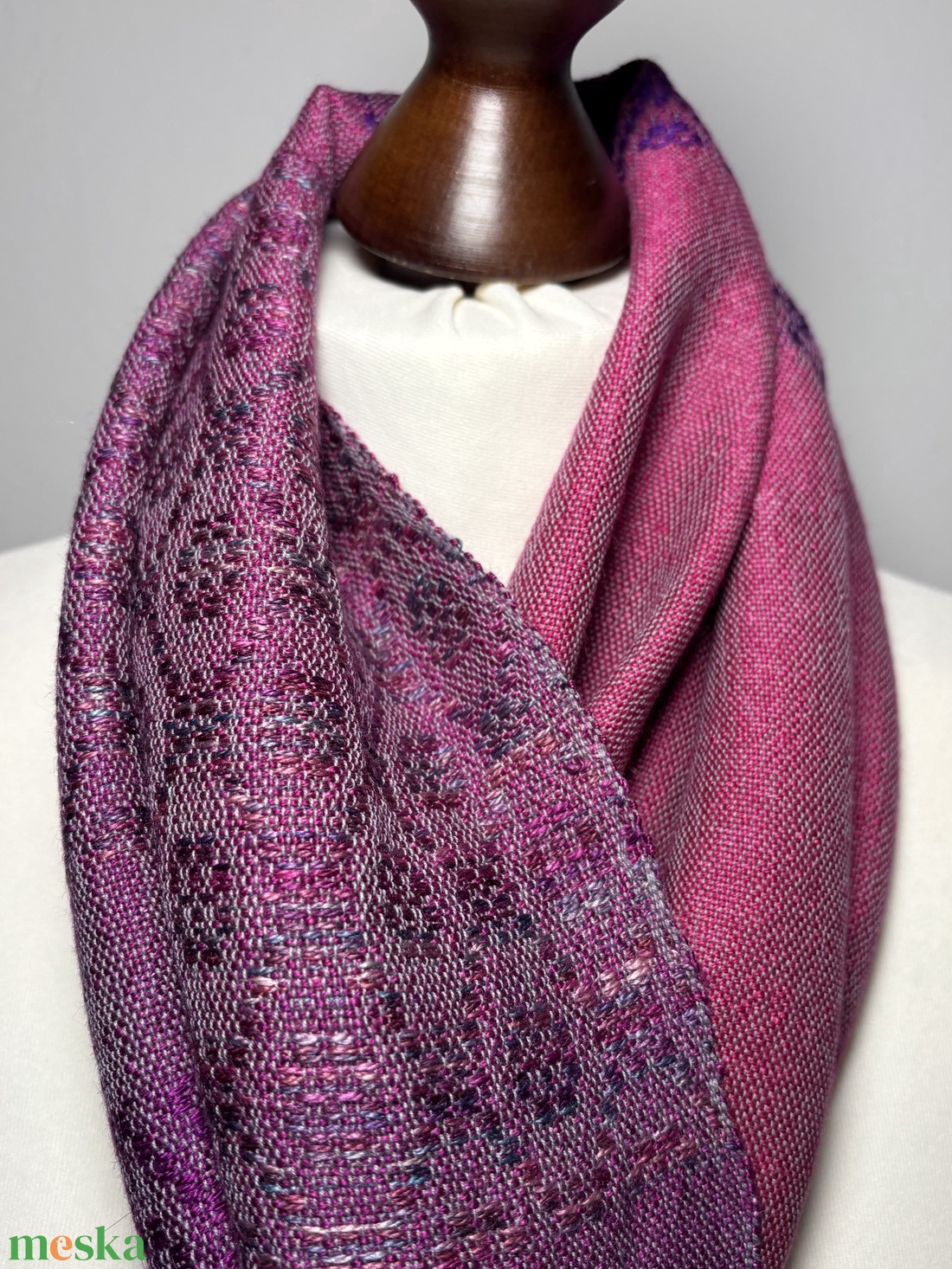 Viragmintás kézzel szőtt lila, narancs merinó selyem sál - ruha & divat - sál, sapka, kendő - kendő - Meska.hu